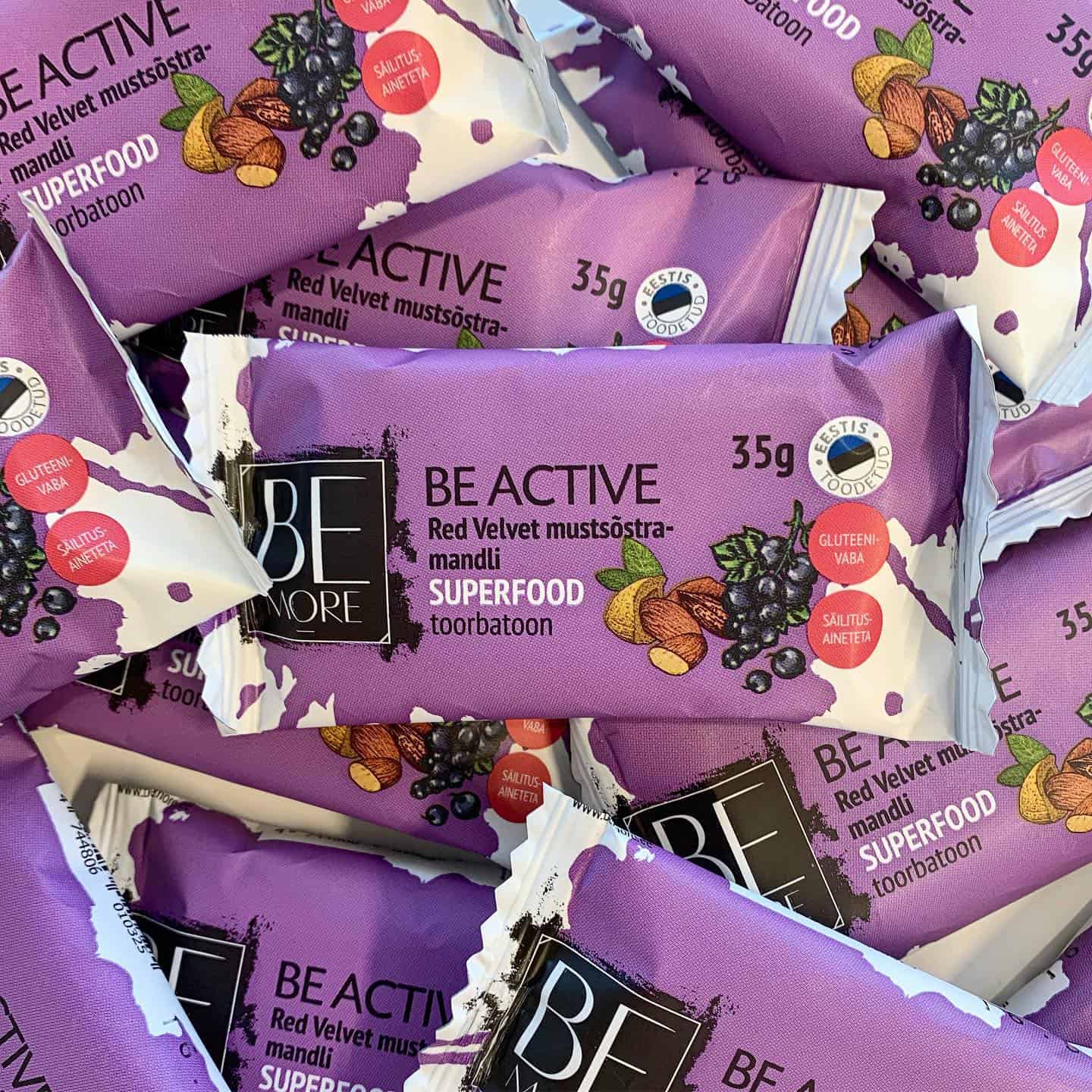 Be Active Red Velvet blackcurrant-almond raw bar - 16pc