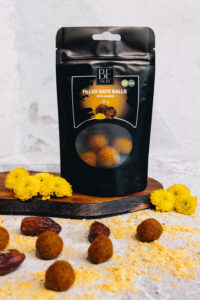 Filled date balls with mango 100 gr