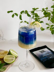 💙 Sinise spirulina ja kollageeniga troopiline mocktail