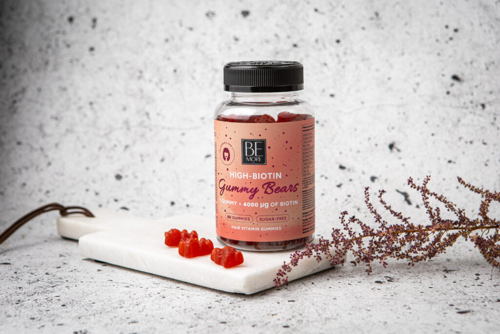 Raspberry-flavoured biotin gummies as a tasty support for your hair, skin and nails